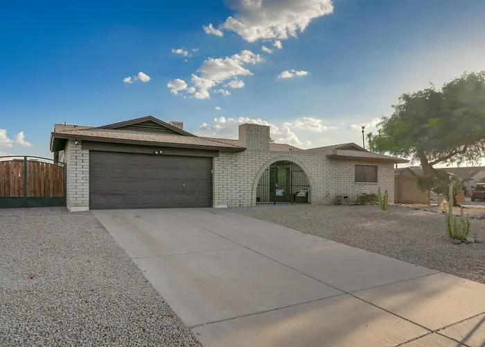 5 Mi To Asu! Family Getaway W/ Patio & Fire Pit * Tempe
