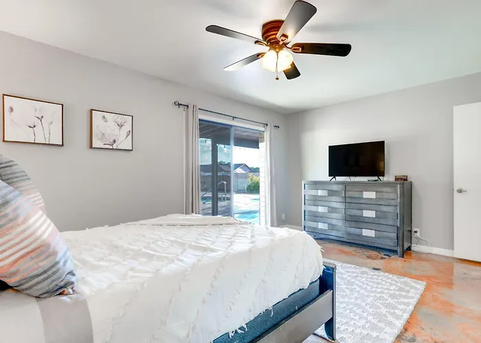 5 Mi To Asu! Family Getaway W/ Patio & Fire Pit Ferienhaus Tempe
