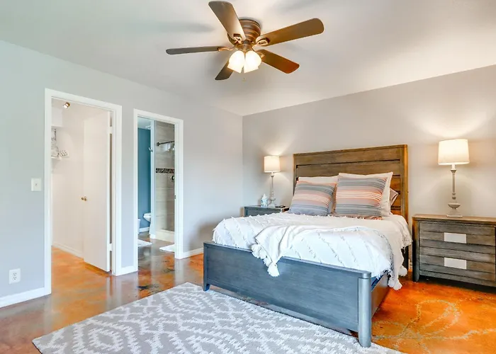 5 Mi To Asu! Family Getaway W/ Patio & Fire Pit Tempe